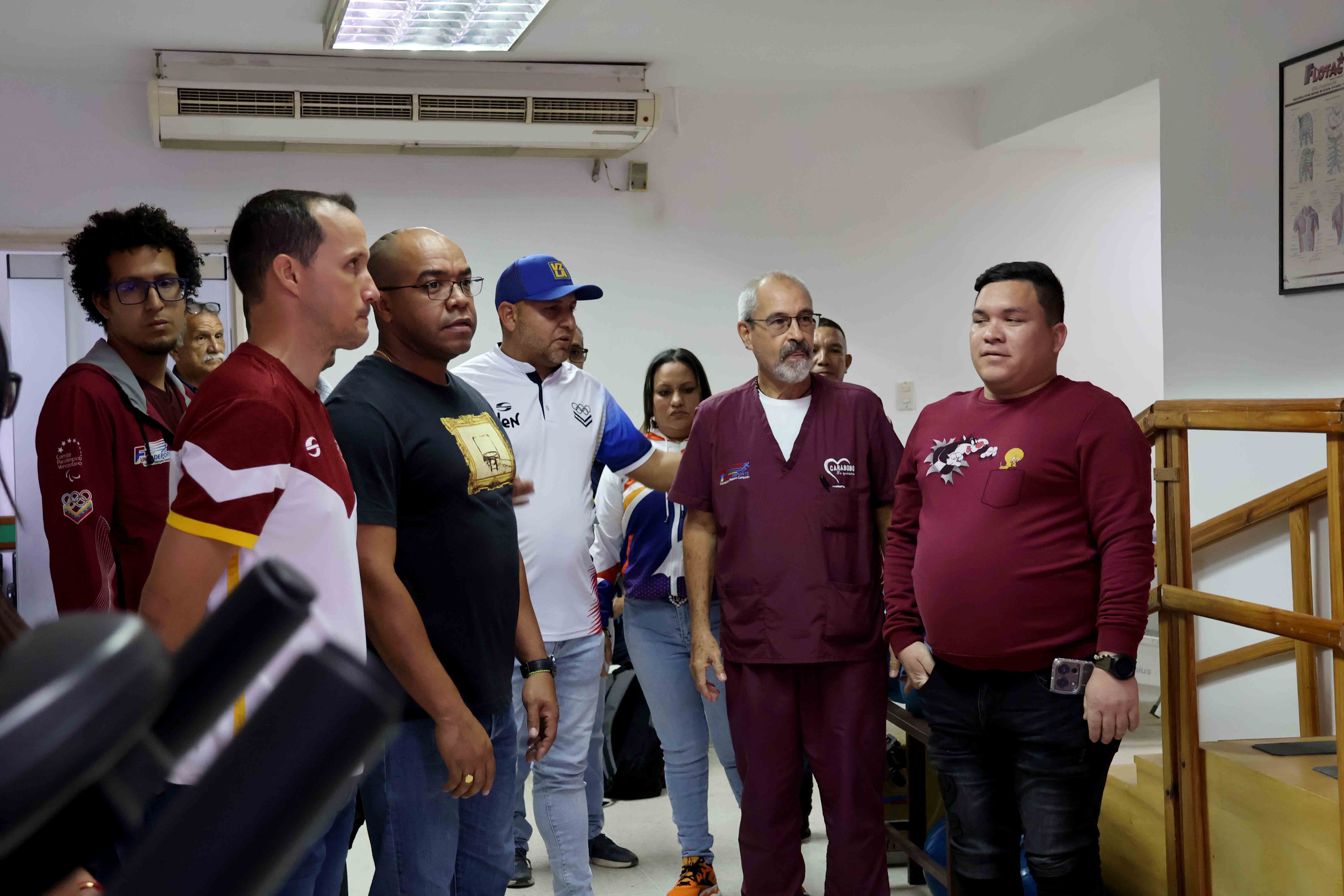 3 - Delegaciones Nacionales reciben dotación deportiva en Carabobo