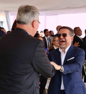 5 - Gobernador Rafael Lacava y Embajador Mélik-Bagdasárov conmemoraron aniversario 82