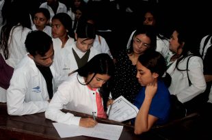 5 Más de 300 médicos carabobeños recibieron certificados