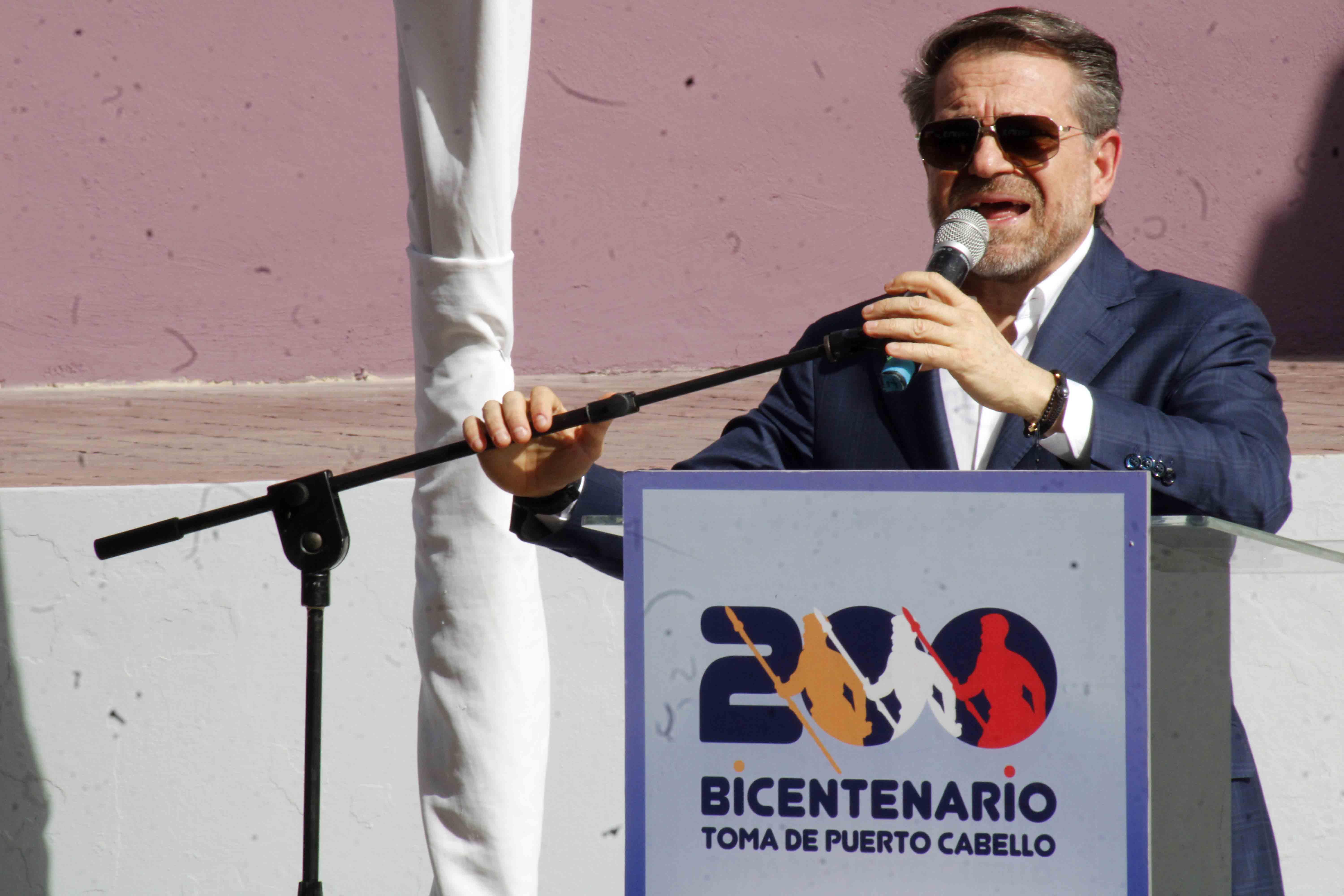 8 Gobernador Rafael Lacava y Embajador Mélik-Bagdasárov conmemoraron aniversario 82