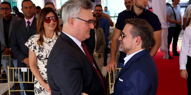 9 - Gobernador Rafael Lacava y Embajador Mélik-Bagdasárov conmemoraron aniversario 82