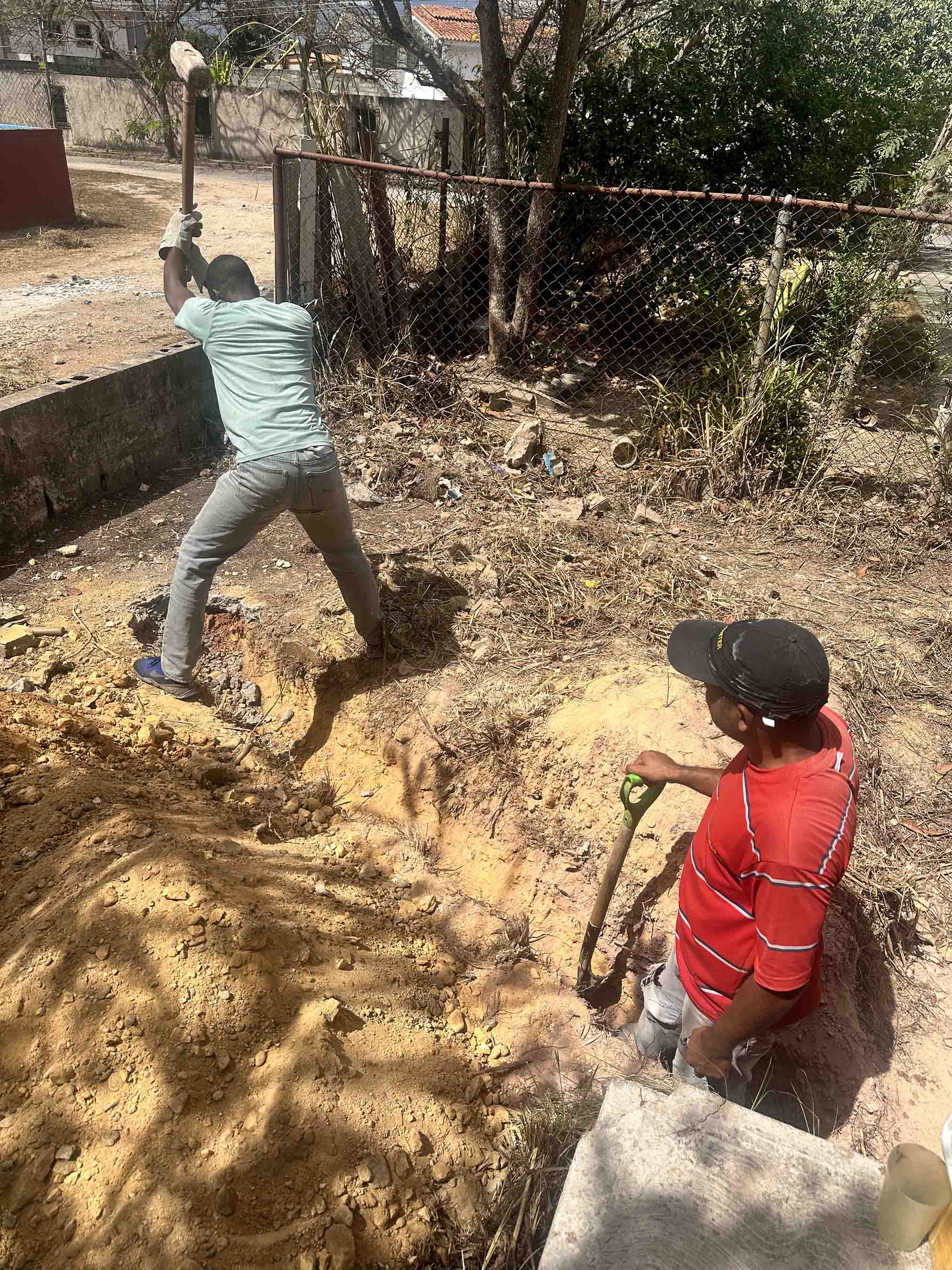 Gobernacion de Carabobo arranco la construccion de nueva sede 0800 Bigote (7)
