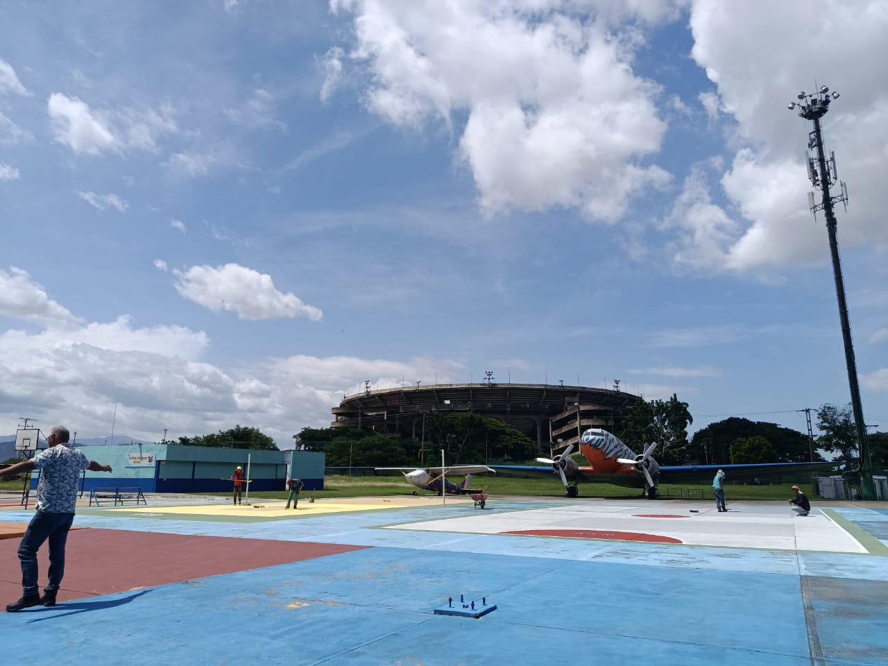 7 (53)