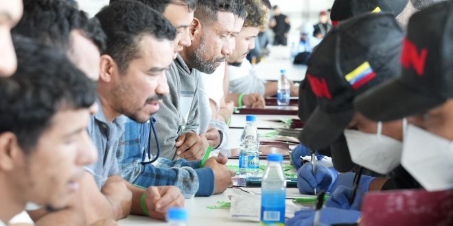 Arribaron un total de 180 connacionales al país provenientes de los Estados Unidos  (3)