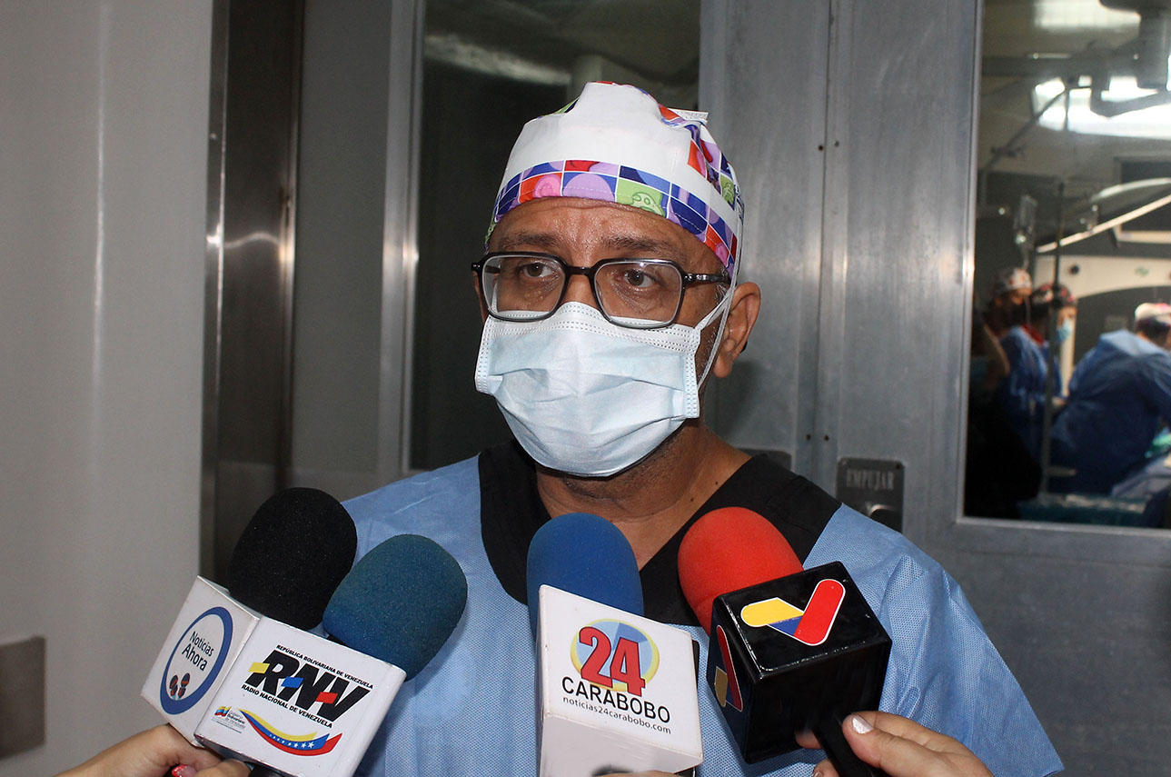 Dr. Gerardo Salas Jefe Servicio de Otorrinolaringología en la CHET