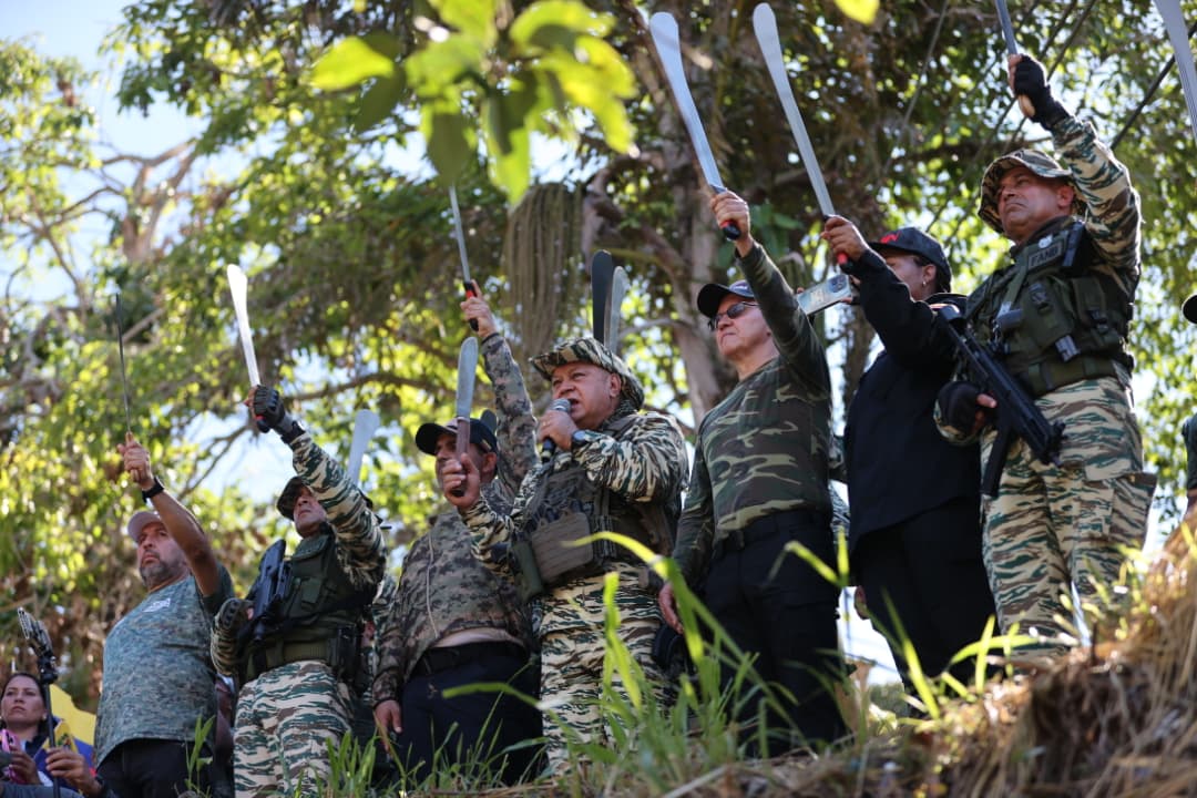 Vicepresidente Diosdado Cabello lidera acto de juramentación de la Milicia Campesina en La Guaira (4)