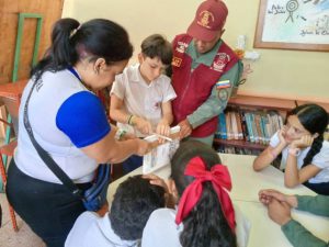 Foto 9.- Talller reparación de libros