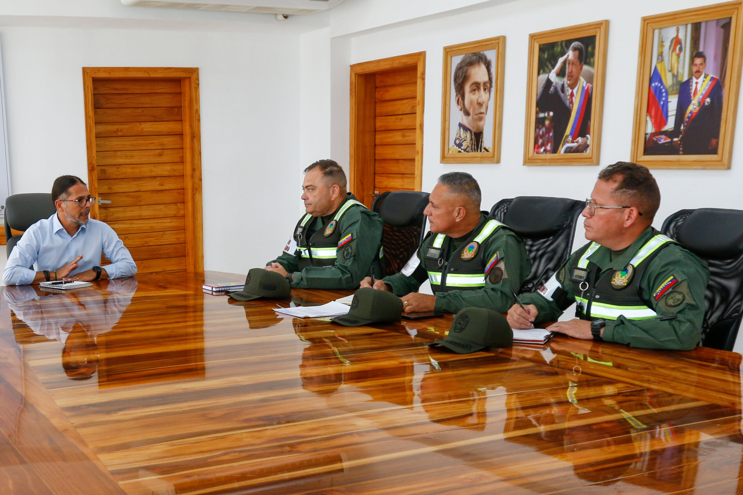 Minec y GNB potencian alianzas para garantizar derechos ambientales...2