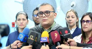 Lcdo. Alexander Leal (1)