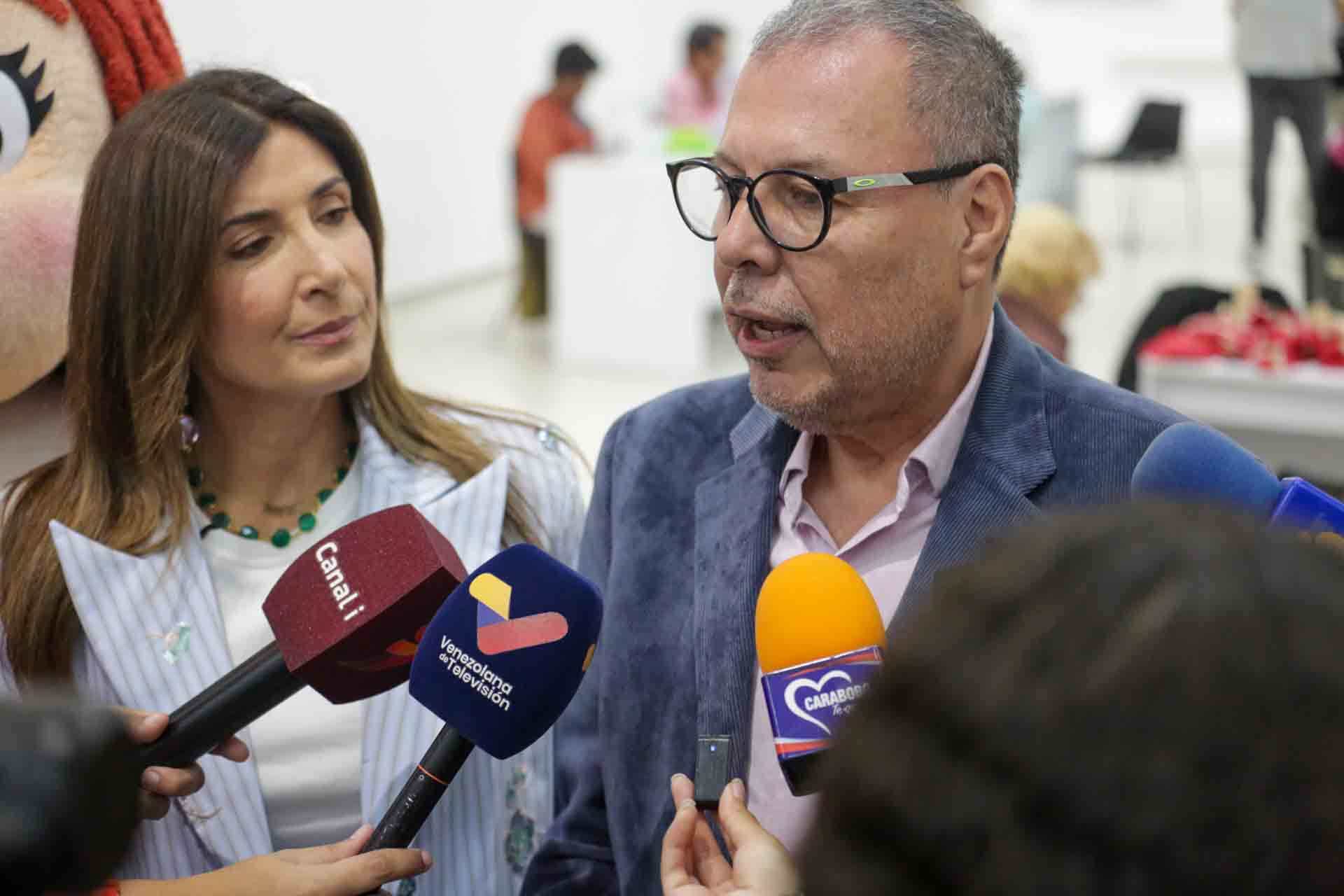 Raul Cazal Ministro de Cultura