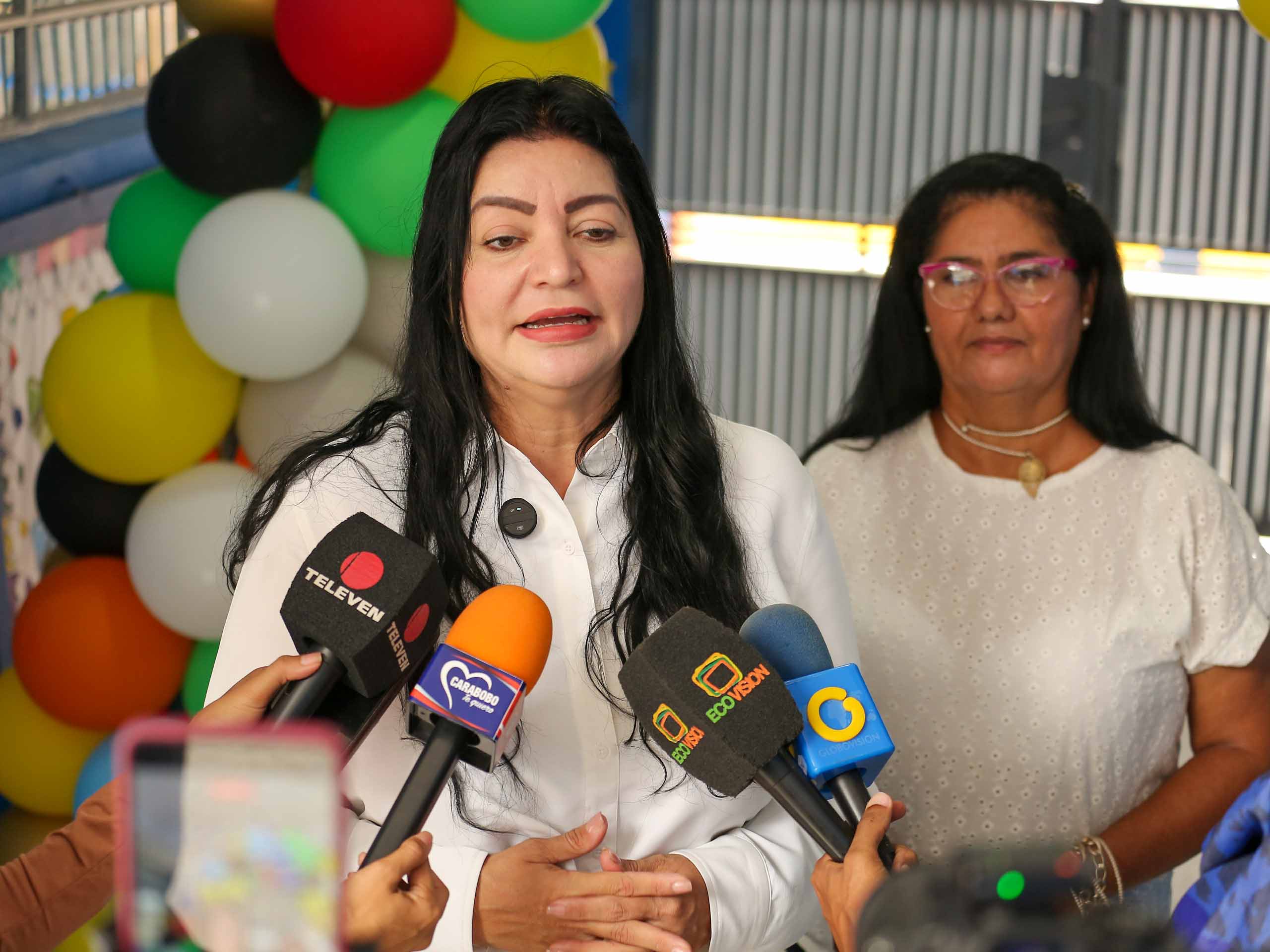 Xiomara Luna Autoridad Unica de Educación en Carabobo